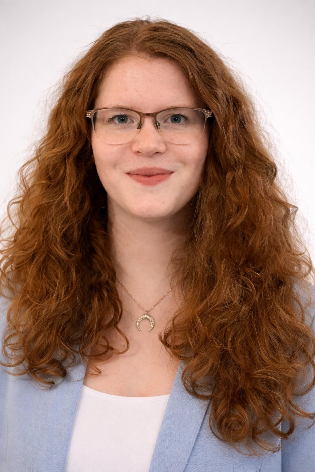  Fiona Maier